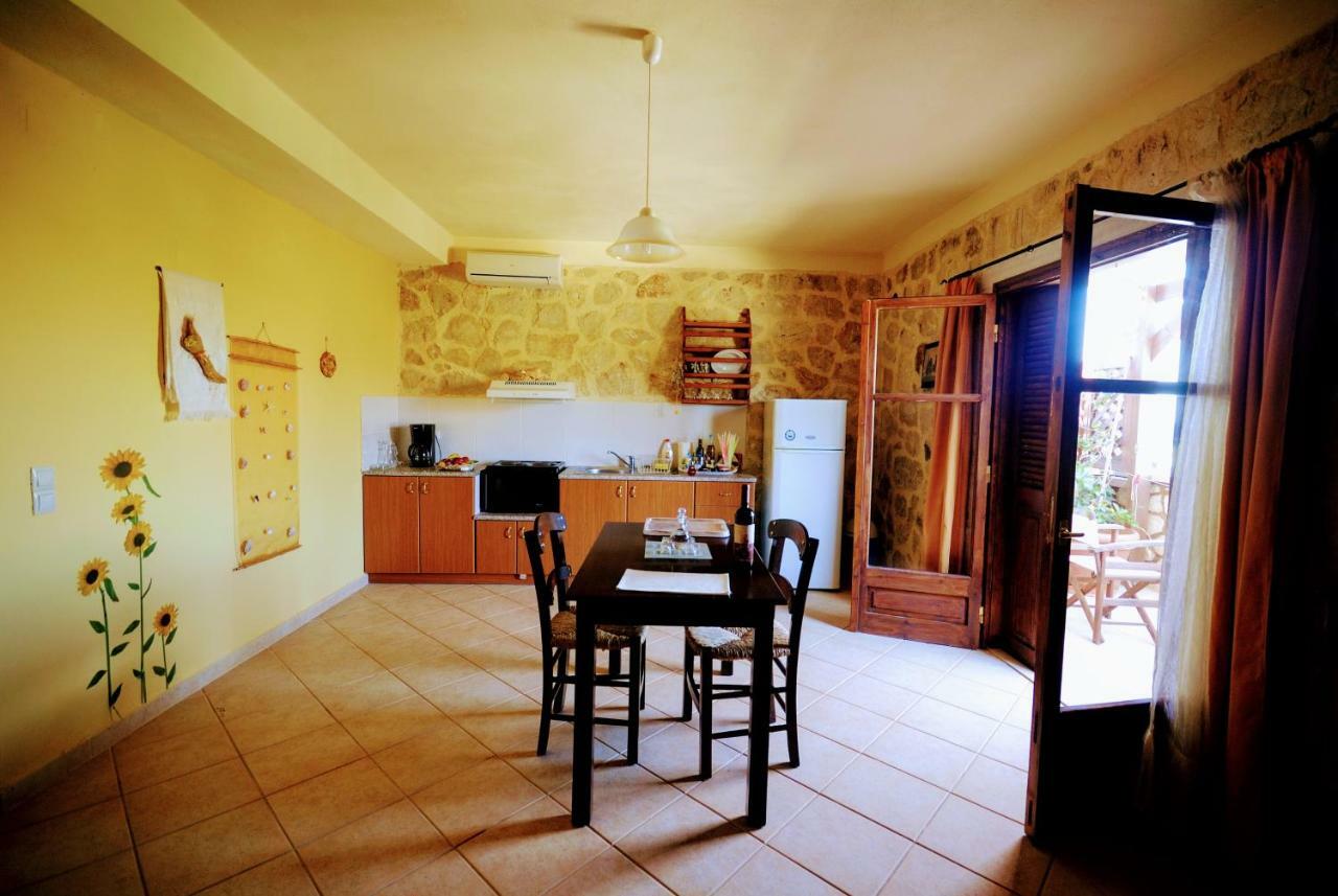 Ville Du Soleil - Exclusive Homes With Rustic Charm And Sensational Views Of The Mediterranean Sea Makrýgialos Exterior foto